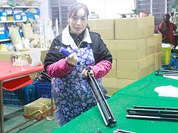 装配工人精神面貌